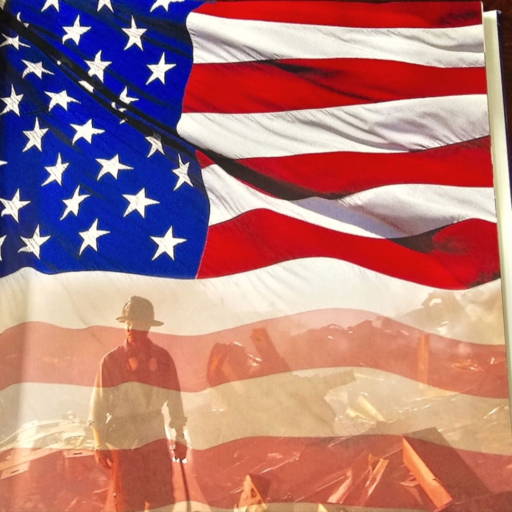 NWOT "AMERICA'S HEROES" BY Peter L. Bannon